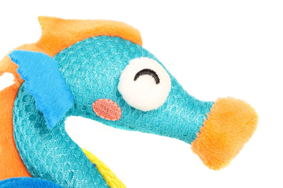 GiGwi – Dental Mesh – Catnip Seahorse - image 4