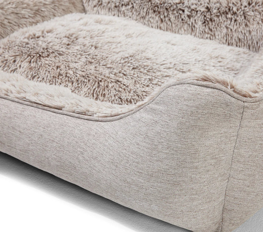 Close up Snooza Calming Dog Bed