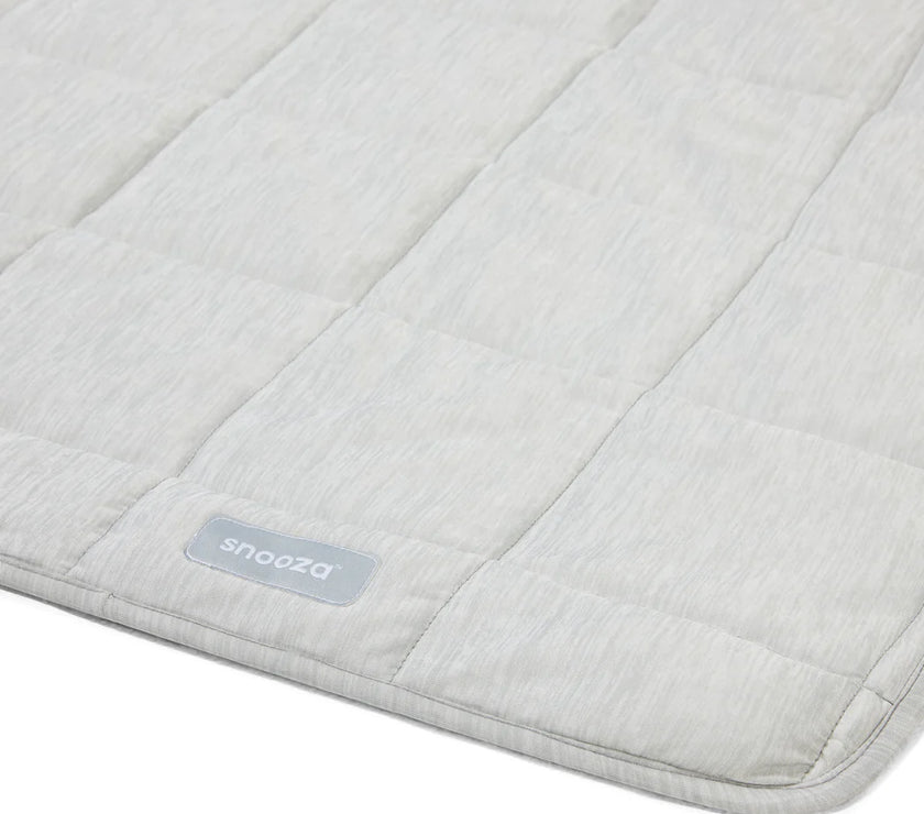 Snooza – Cooling Comfort Blanket – Powder Grey