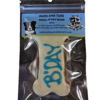 Huds And Toke – Yogurt Frosted B’Day Cookie - Carton of 15 - The Pet Standard